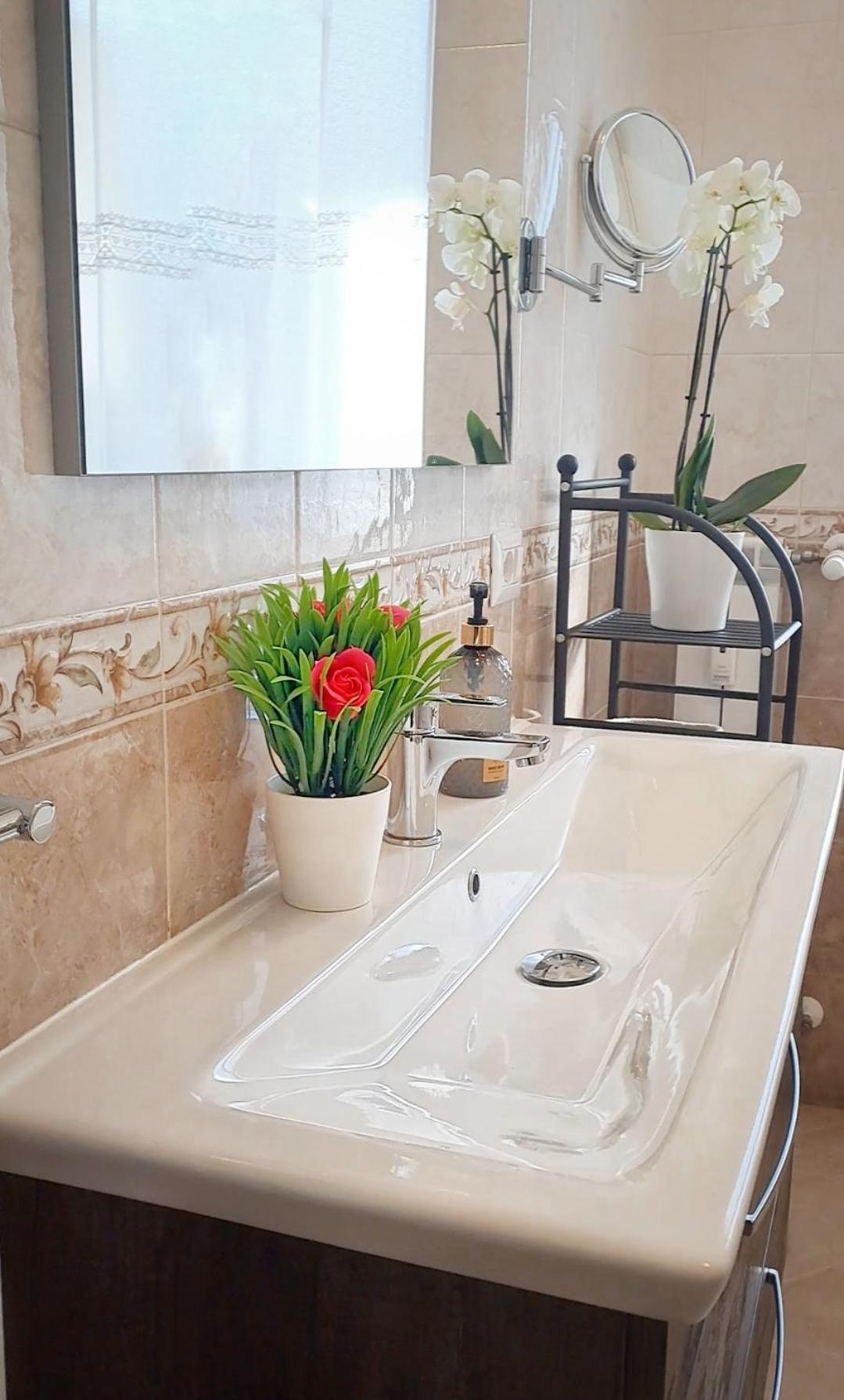 Roma Bema Apartment - Charme E Relax A Due Passi Dal Vaticano Exterior photo