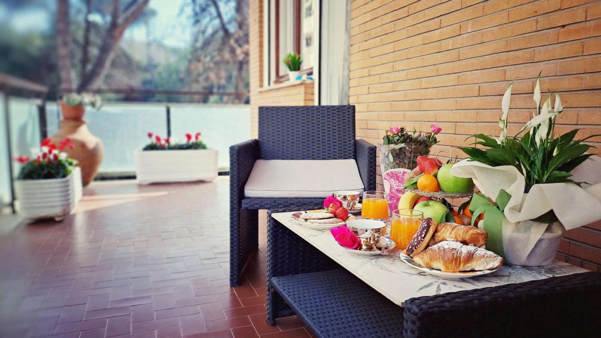 Roma Bema Apartment - Charme E Relax A Due Passi Dal Vaticano Exterior photo